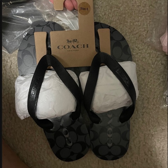 NWT BLACK WOMENS Coach sandals SIZE 5 - Picture 2 of 4